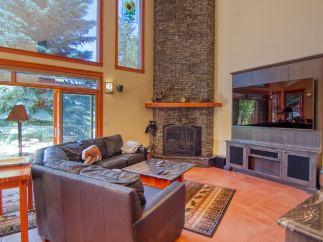 1002 Marble Canyon Vacation Rental Fairmont 5